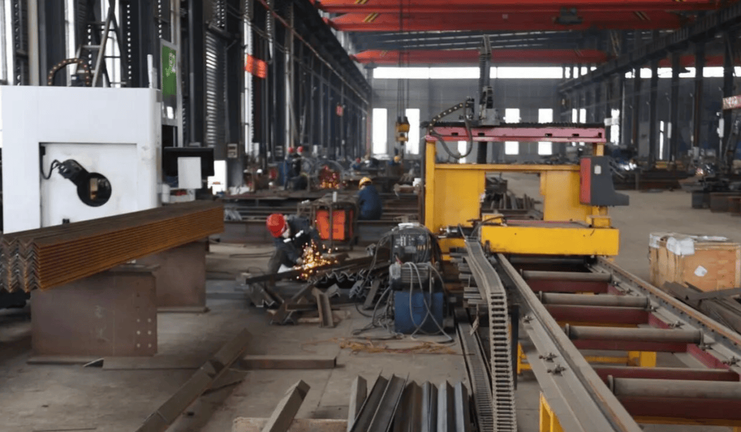 嘉魚鋼構(gòu)新紀(jì)元 年產(chǎn)能1萬噸，產(chǎn)值1.3億元的機(jī)電工程設(shè)備生產(chǎn)基地